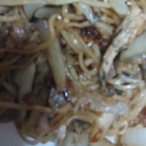 秋刀魚ときのこの山椒パスタ